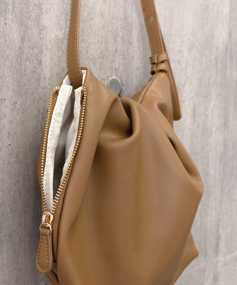 ショルダーバッグ 韓国風 ギャザーバッグ レディース ワンハンドルバッグ フェイクレザー トートバッグ 2way 肩掛けバッグ おしゃれ PUレザー 大人可愛い鞄 77XDD-001